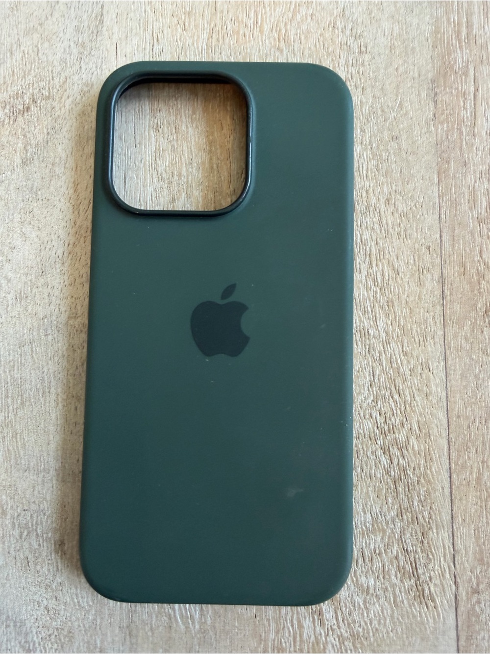 Apple iPhone 15 Pro Dark Green silicone case